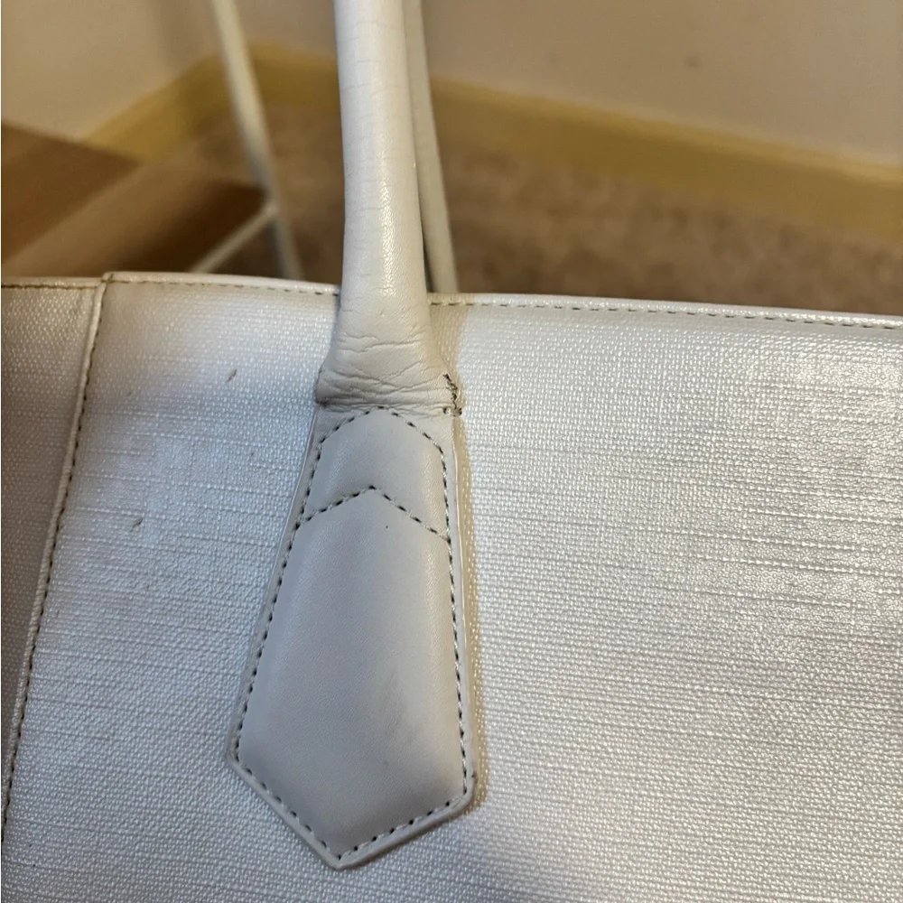 Dagne Dover Classic Signature Tote in White Canvas - Picture 14 of 16